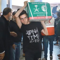 إزالة مبنى آيل للسقوط بوسط الدمام