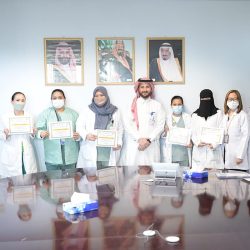 بتوجيه من ولي العهد.. سمو وزير الدفاع يصل العاصمة الفرنسية باريس في زيارةٍ رسمية