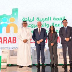 ال عبدالرزاق يستقبل وفد جمعية التراث