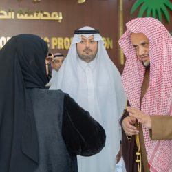 الخريف يلتقي رئيس مركز التنمية بالقطيف ويطّلع على عرض فعاليات اليوم السعودي العالمي للتطوع