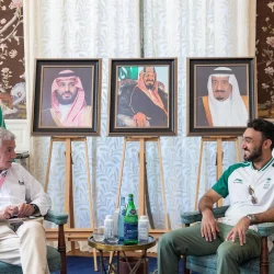 سمو ولي العهد يتلقى اتصالاً هاتفياً من الرئيس الفرنسي