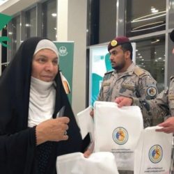 إيران تمدد تعليق الرحلات الجوية