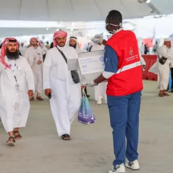 المشرف العام على الخدمات الطبية يزور المرضى المنومين في مستشفى قوى الأمن بمكة المكرمة بمناسبة عيد الأضحى