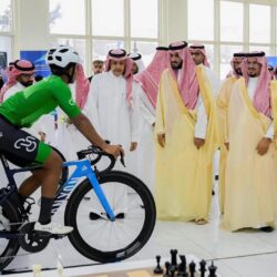 الخريف يلتقي المدير الجديد لمكتب الأحوال المدنية بالقطيف