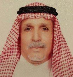 بالصور.. وزير التعليم يشارك المرابطين بالحد الجنوبي قصف مواقع الحوثيين