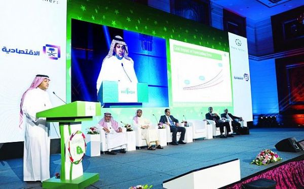 «الزراعة» تعاقب مخالفين للاحتطاب بمليون ريال وتضبط 117 طناً