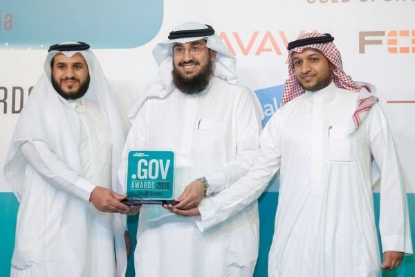 اصابة مقيم في بنجران اثر سقوط مقذوف عسكري من الاراضي اليمنية