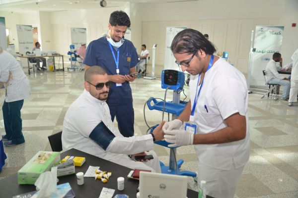 لجنة ( كيف نكون قدوة ) برئاسة الحرمين تعقد اجتماعها الدوري
