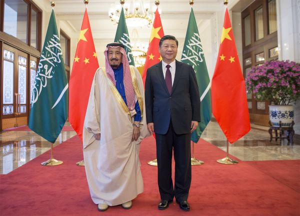 الخطوط السعودية تبث افلام رئاسة الحرمين على متن طائراتها