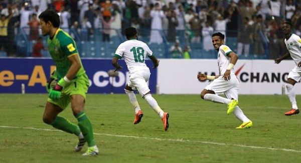 تحت شعار ( حياتك أمانة ) أرامكو تقيم تدريباً لمنسوبيها من طلاب وموظفين بالتعاون مع الهلال الأحمر السعودي