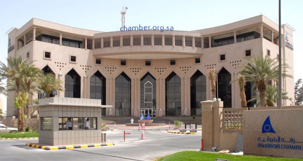 آليات الأمانة تزيل إحداثات وتعديات عشوائية بقرية “الماوين”