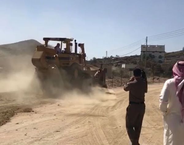 المسرح المديني بحديقة الملك فهد يشهد إقبال كثيف من الأهالي