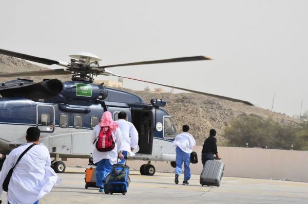 إستئصال ورم يزن 400جرام من عنق مواطنة في نجران