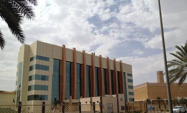 الربيعة يلتقي ناثالي جوليت ويطلعها على ما تقدمه المملكة للمنكوبين في العالم