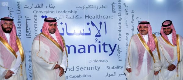 العمل تستطلع آراء اصحاب مكاتب تأجير السيارات تمهيداً للتوطين