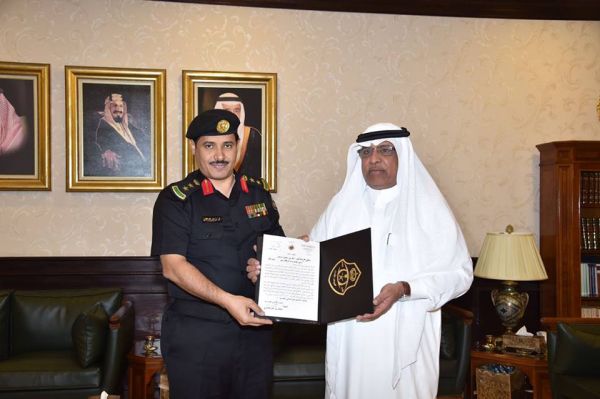نائب أمير جازان يوجه بعدم نشر إعلانات تهاني  وتحويل قيمتها للجمعيات