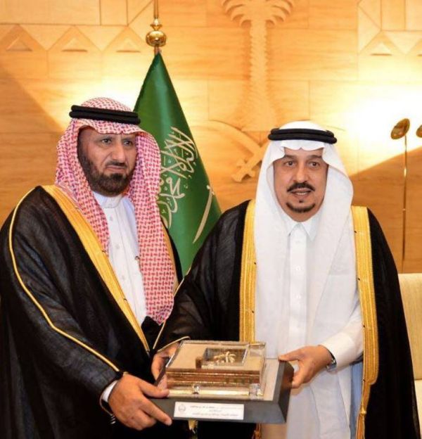 السديس  يثمن دور رجال الأمن في ضبط المشتبه بهم في عملية تفجير المسجد النبوي