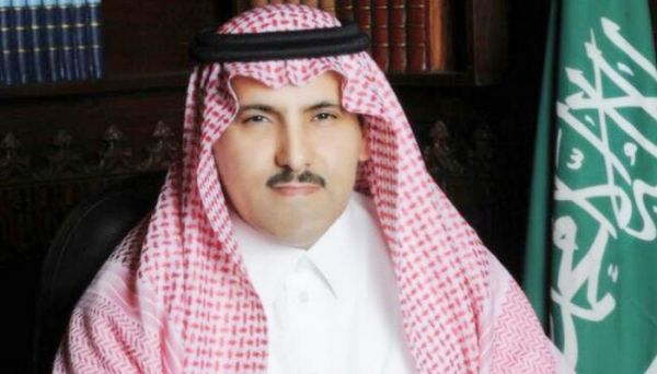 أمير المدينة المنورة يطمئن على الشيخ أبو بكر الجزائري