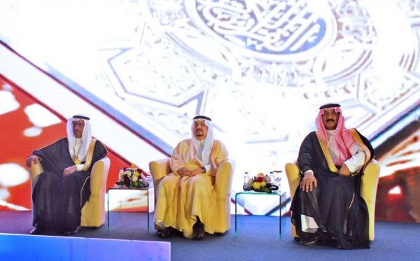 الأمير خالد الفيصل يكرم الفائزين بجائزة مكة للتميز في دورتها الثامنة