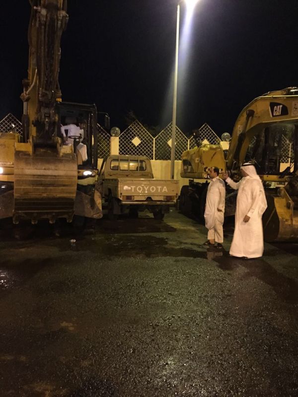 الهلال الأحمر بالحدود الشمالية يوزع المطويات التوعوية بمناسبة اليوم العالمي للهلال الأحمر