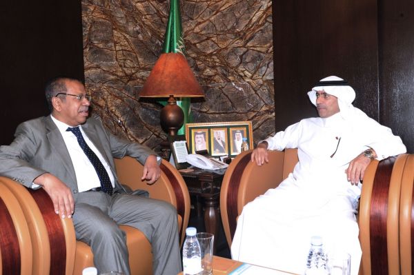 مدير جامعة طيبة يلتقي بمحافظ ينبع