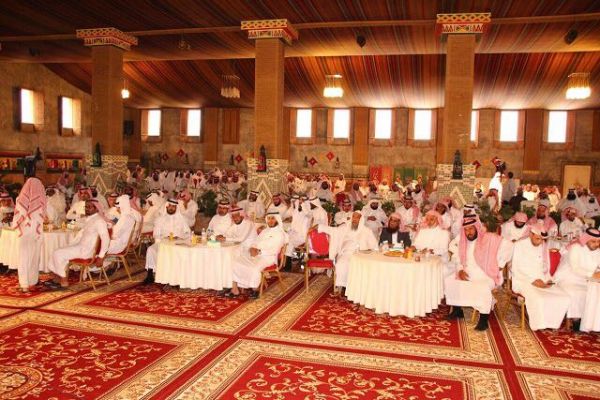 خطة تدمير الاقتصاد اليمني في ندوة لخليج عدن وبرنامج التواصل