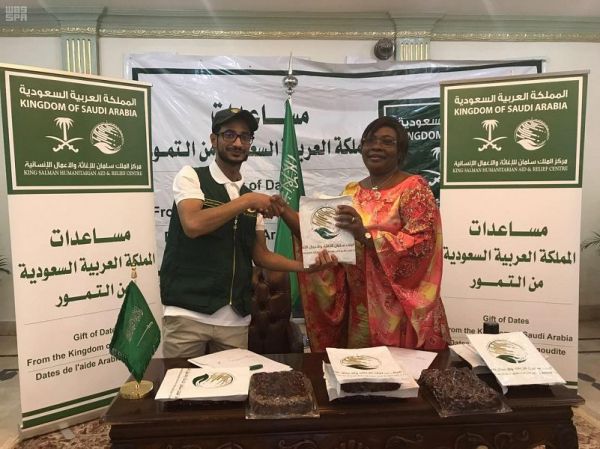 خادم الحرمين يتلقى اتصالًا هاتفيًا من ولي عهد أبوظبي