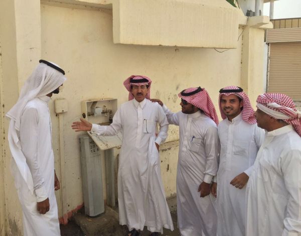 الشؤون الصحية المدرسية بمكة تكرم متميزيها
