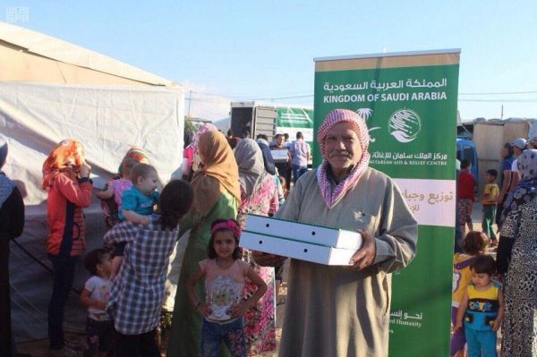 شرطة الرياض تلقي القبض على مواطنين بتهمة سرقة 450 الف