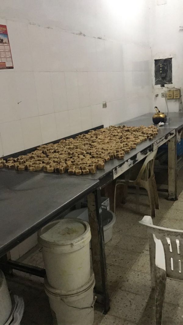 إغلاق محل و انذار 9 محلات لبيع المعسل والشيشة بالطائف