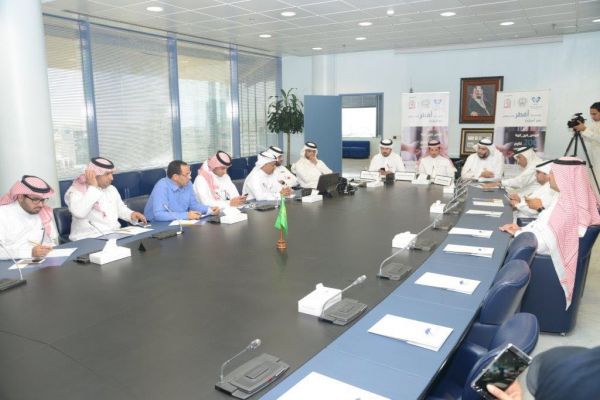 نائب أمير جازان يستقبل مدير عام التعليم