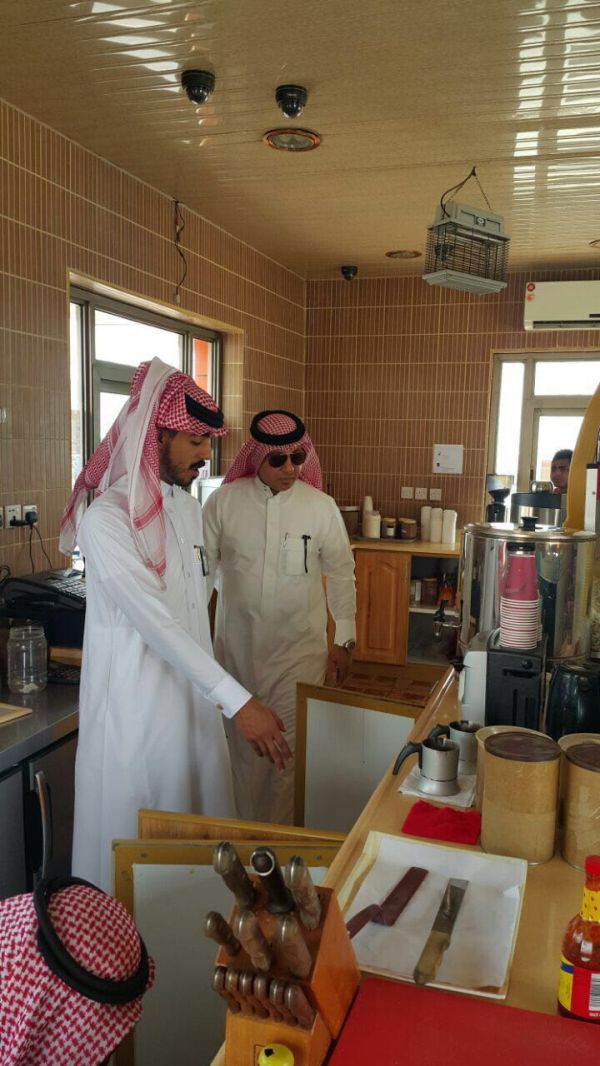 ضبط وافدين بتهمة سرقة مواطن سبعيني