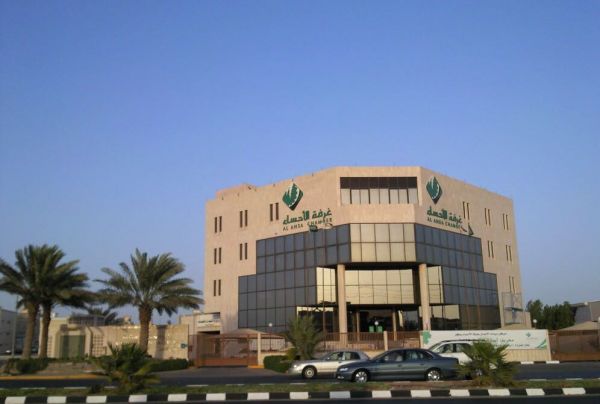 إغلاق 5 محلات ورفع 6 مركبات تالفة بالدمام