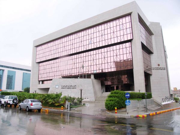 حرم أمير المدينة تزف 7600 خريجة بجامعة طيبة