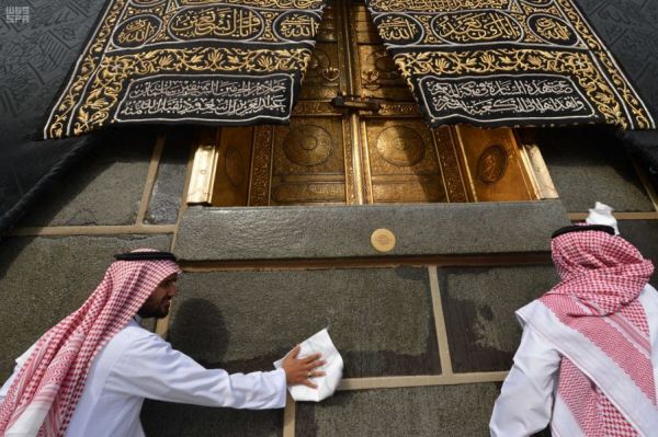 مركز الملك سلمان للإغاثة يواصل توزيع مشروع إفطار صائم في الصومال