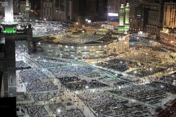 سمو ولي العهد يتلقى اتصالاً هاتفياً من ملك إسبانيا
