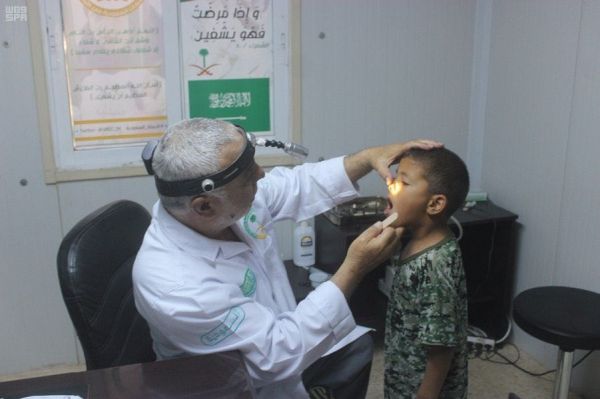كهرباء جازان يتبادلون تهاني العيد بمنزل  المهندس العجيبي