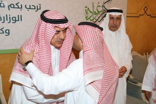 معهد الأمير سعود الفيصل للدراسات الدبلوماسية يعايد منسوبيه