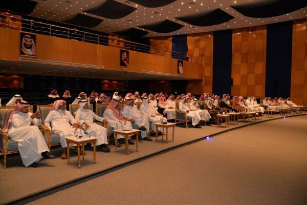 اتحاد كرة القدم يبلغ الأندية رسمياً بتعديلات لجنة الإحتراف و أوضاع اللاعبين