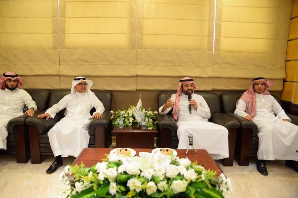 خادم الحرمين الشريفين  يرعى انطلاق فعاليات سوق عكاظ