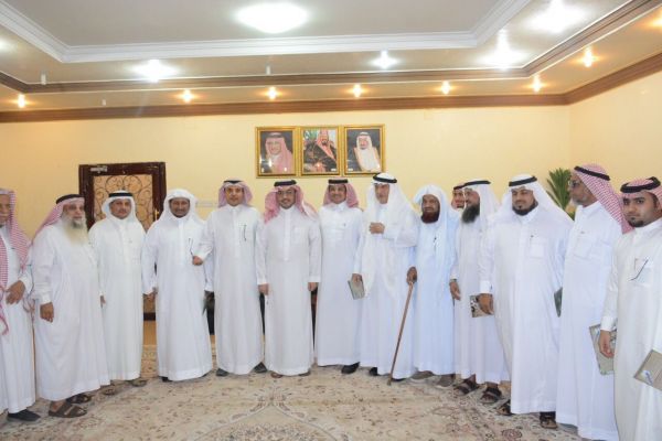 السجون تتصدى لمحاولة تهريب ممنوعات عبر طائرة فانتوم وتسقطها