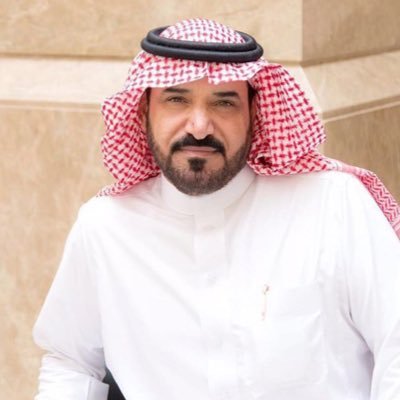 أمير الباحة ينقل تعازي القيادة إلى ذوي الشهيد الزهراني