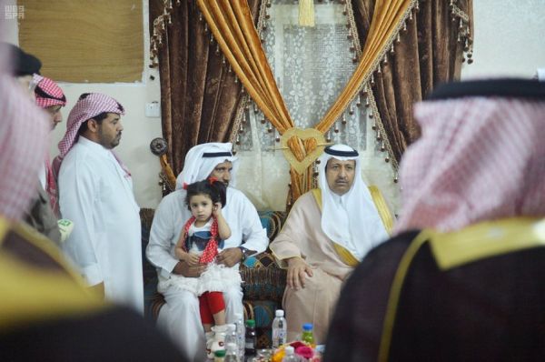 وزير يمني يستنكر إقدام الميليشيا الانقلابية بالمتاجرة بأدوية الكوليرا