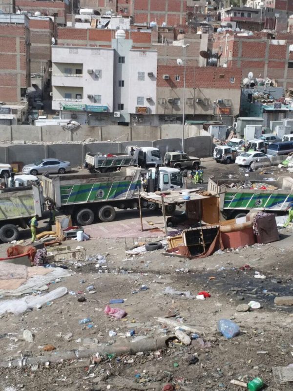 سمو ولي العهد يلتقي مبعوث الرئيس الروسي