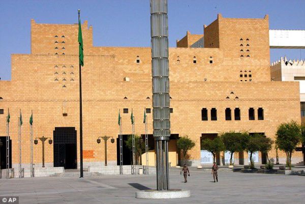 الحملة السعودية تطلق المرحلة الثالثة من برنامجها الصحي بمخيم الزعتري
