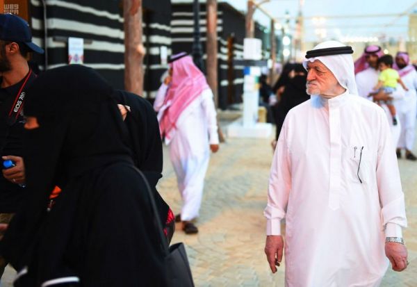 الدكتور السماري يرفع الشكر لخادم الحرمين الشريفين بمناسبة صدور الأمر الملكي بإنشاء نادي الإبل