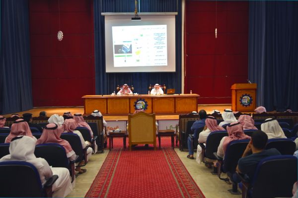 بلدية غرب الدمام تقوم بـ 155 جولة على المحلات التجارية والمباني