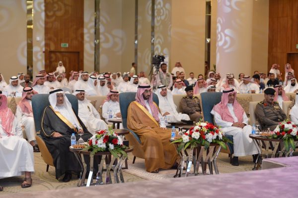 أمير جازان بالنيابة يستقبل أعضاء فريق ( حزم ونماء ) بالتلفزيون السعودي