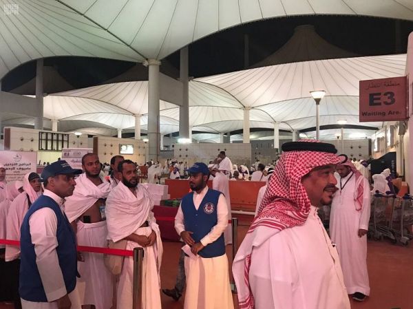 خادم الحرمين يوجه بتخصيص غرفة عمليات خاصة لشؤون المواطنين القطريين