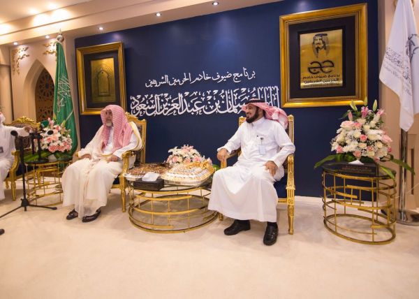 خاكيفت : المرأة المسلمة مستهدفة بأخلاقها وعليها الاعتزاز بهويتها
